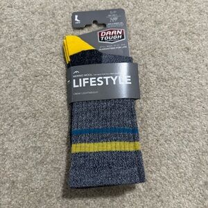Darn Tough Merino Wool Lifestyle Lightweight Crew Socks Gray NWT-Small (4.5-7)